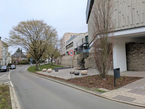 Ansicht des Stadtgrabens vor dem Rathaus an der Grabenstraße