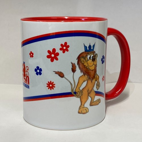 Tasse mit kindlichen Motiven