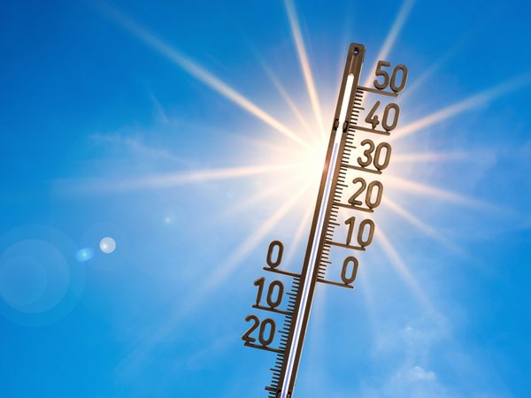 Thermometer im Sonnenschein 