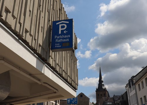 Einfahrt Parkhaus Rathaus