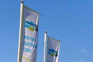 Wir sind Fairtrade-Stadt Fahnen