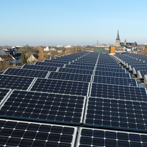 Photovoltaik-Anlage auf einem Dach