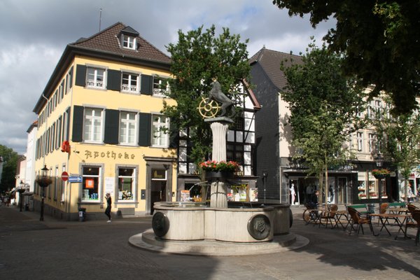 Marktplatz mit Brunnen