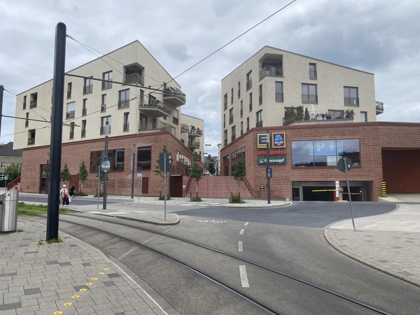 Das Foto zeigt den Neubau auf dem Ehemaligen Hertie Gelände,..