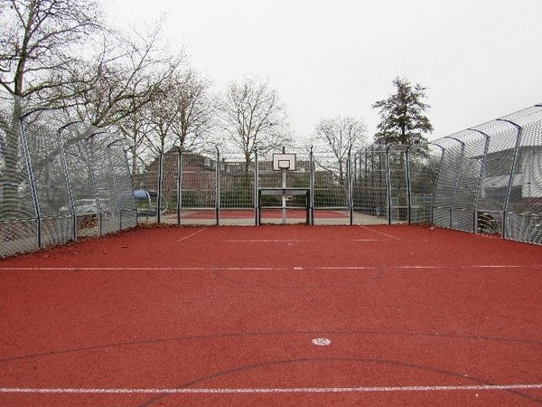 Das Foto zeigt den neuen Bolzplatz an der Phillipstraße.