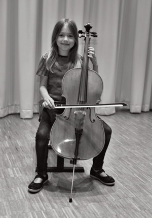 Kind mit Violoncello