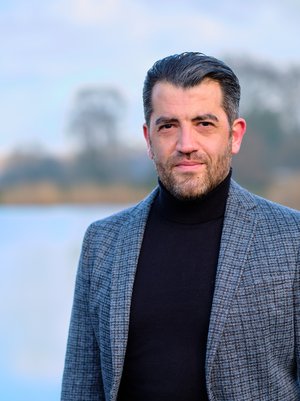 Porträtbild von Ahmet Özdemir