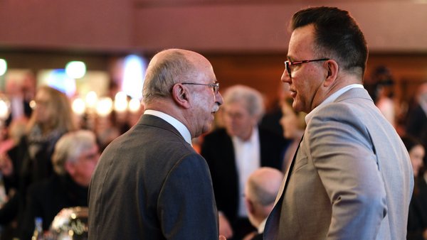 Der ehemalige Bundestagsabgeordnete Detlef Parr und Moderator René le Riche