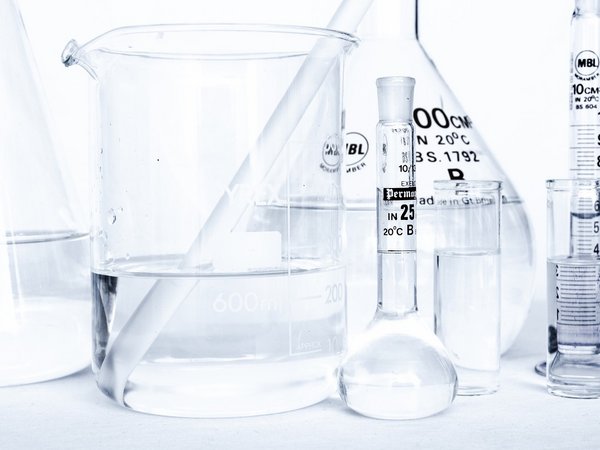 Chemie-Utensilien