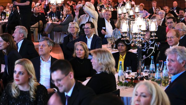 Gäste beim Neujahrsempfang in der Stadthalle
