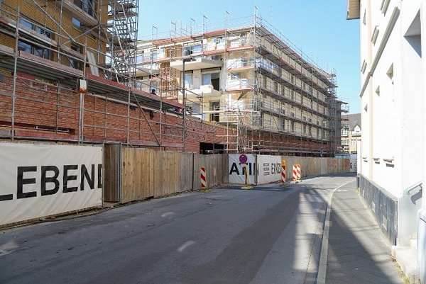 Das Foto zeigt einer Baustelle in der Wallstraße.